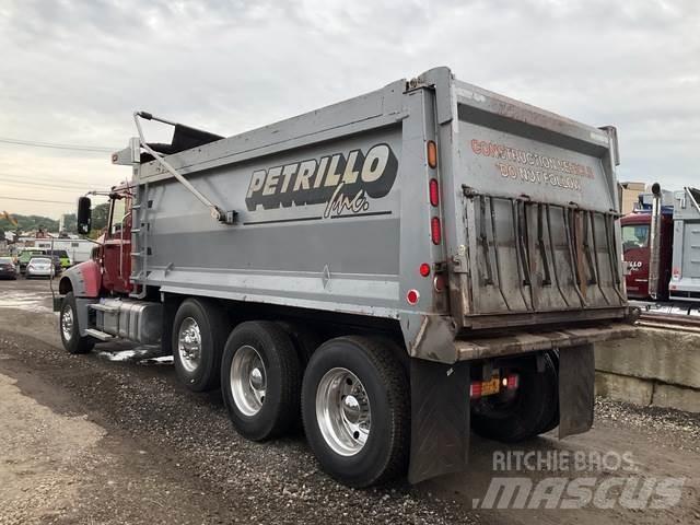 Mack GU713 Dump Trucks
