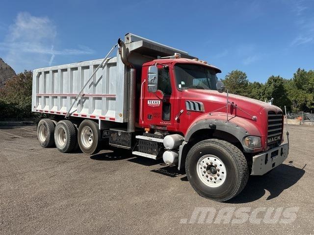 Mack GU713 Dump Trucks