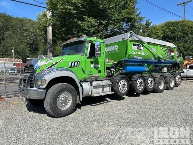 Mack GU713 Concrete Block Machines