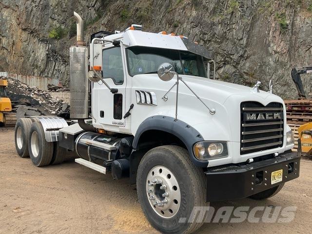 Mack GU713 Conventional Trucks / Tractor Trucks