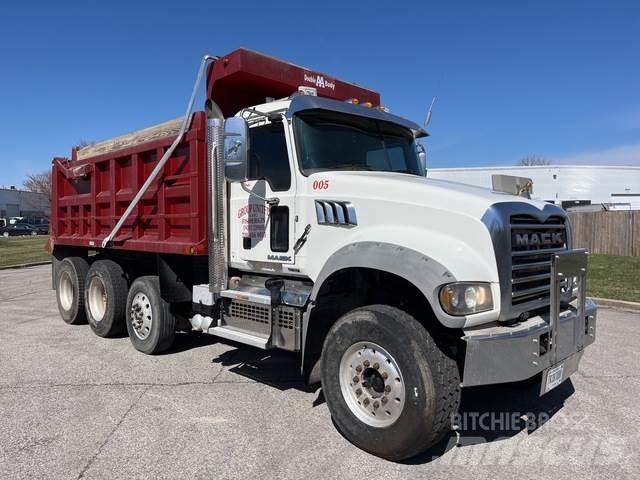 Mack GU714 Dump Trucks