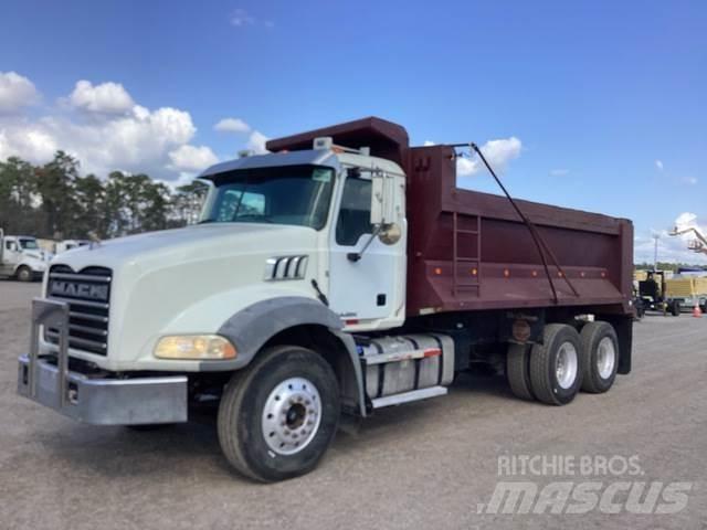 Mack GU813 Dump Trucks
