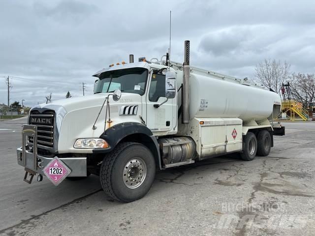 Mack GU813 Tank Trucks