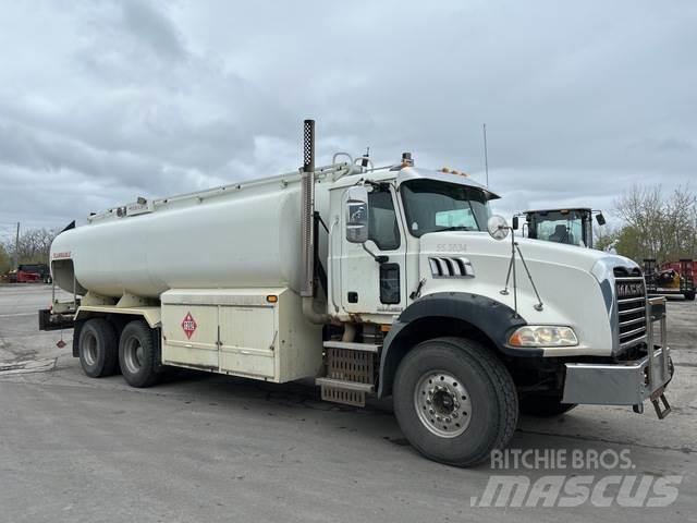 Mack GU813 Tank Trucks