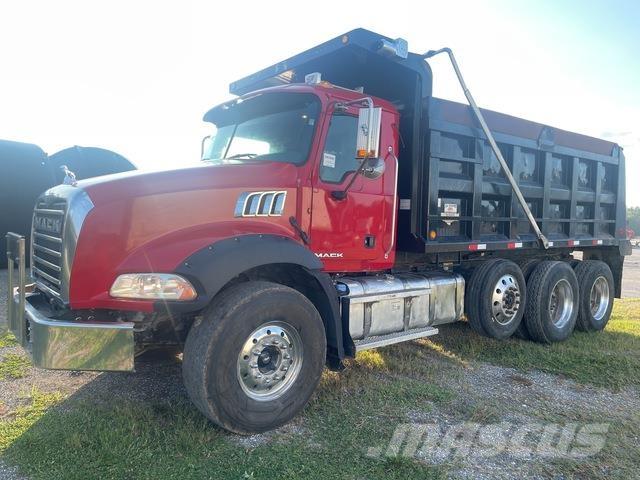 Mack GU813 Dump Trucks