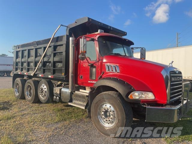 Mack GU813 Dump Trucks