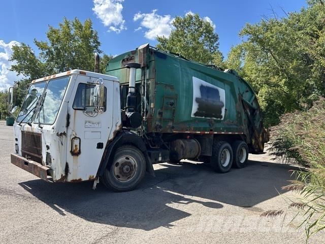 Mack LE613 Garbage Trucks / Recycling Trucks