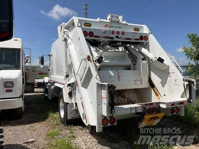 Mack MD Garbage Trucks / Recycling Trucks