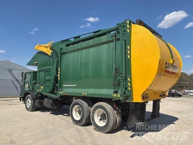 Mack MR690S Garbage Trucks / Recycling Trucks