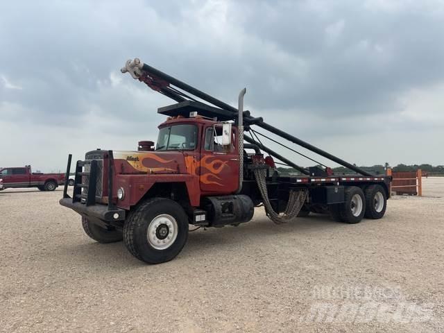 Mack RD600 Other