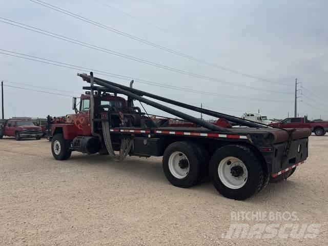 Mack RD600 Other