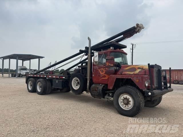 Mack RD600 Other