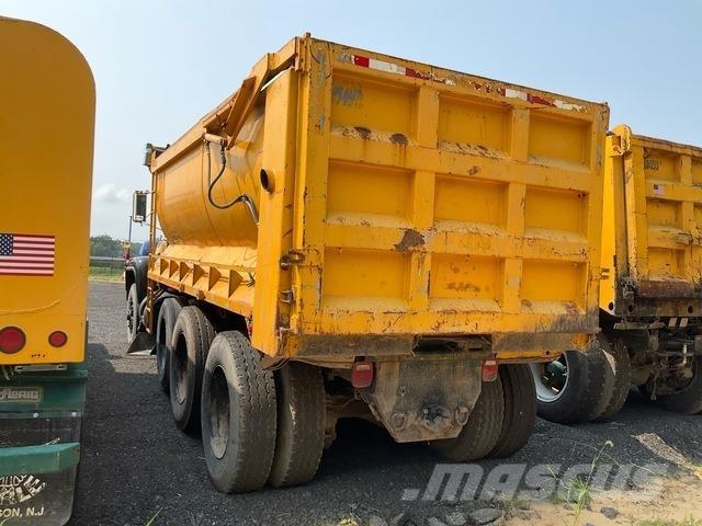 Mack RD686SX Dump Trucks
