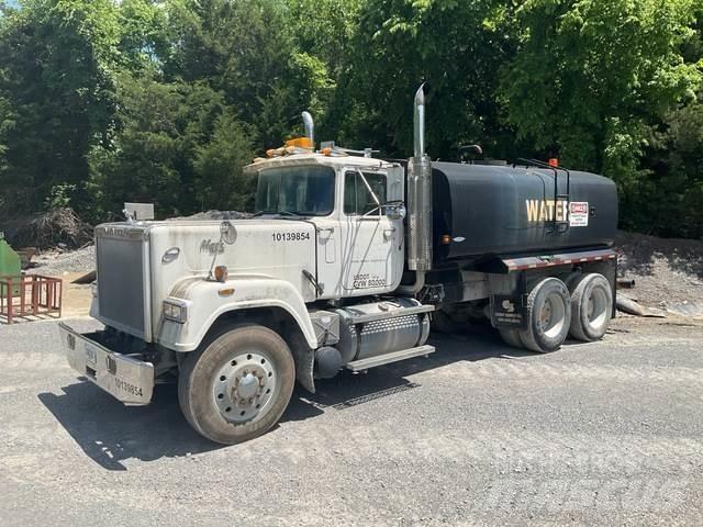 Mack RW613 Water Tankers
