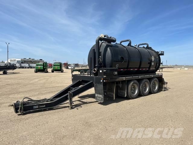 Magnum  Tank Trailers