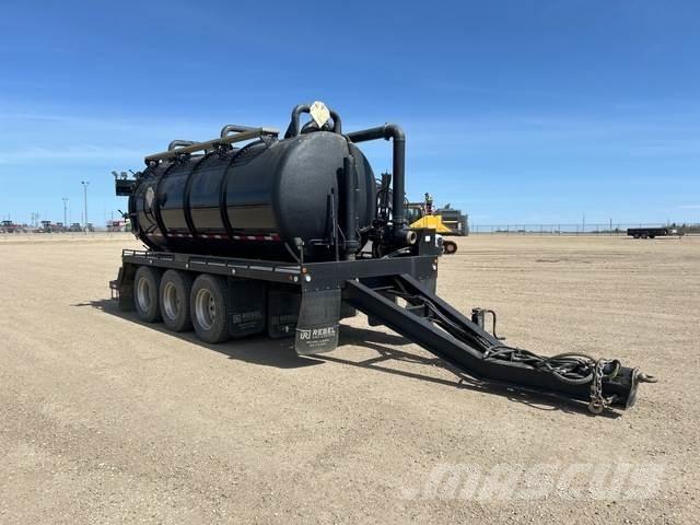 Magnum  Tank Trailers