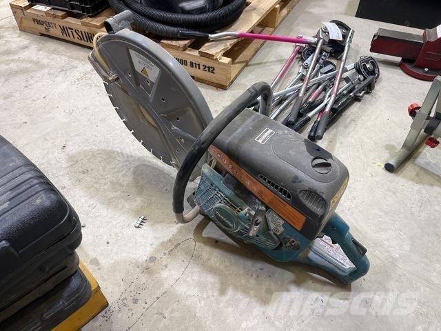 Makita  Chainsaws and clearing saws