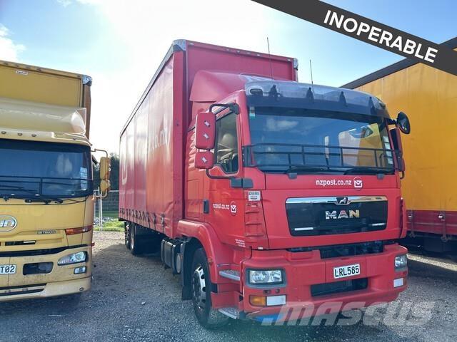 MAN TGM 18.340 Curtain Side Trucks