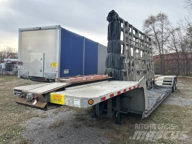 Manac  Flatbed Trailers