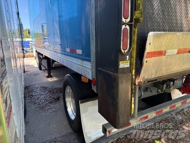 Manac  Box Trailers