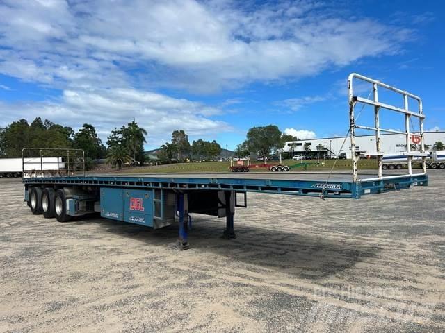 MaxiTrans  Flatbed Trailers
