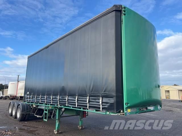 MaxiTrans  Curtain Side Trailers