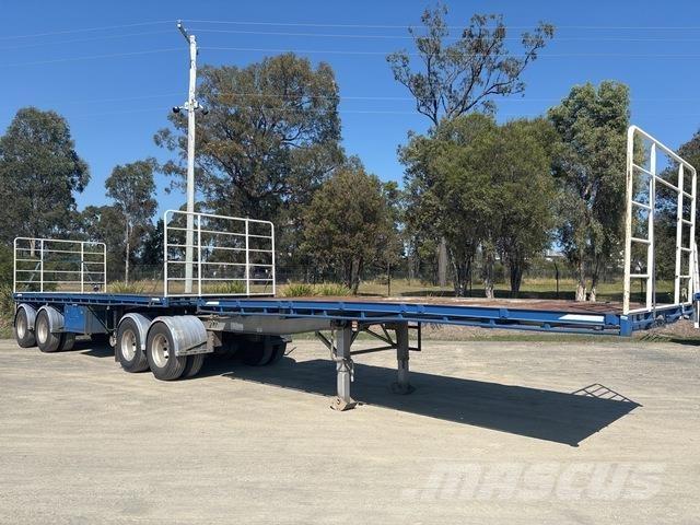 MaxiTrans  Flatbed Trailers