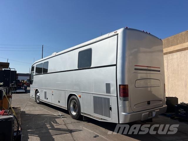 MCI F3500 Motor homes and travel trailers