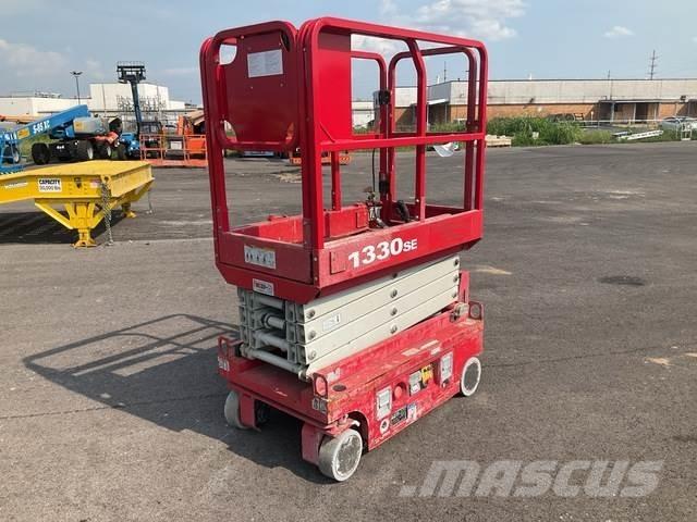 MEC 1330SE Scissor Lifts