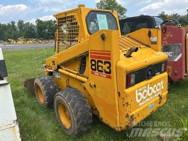 Melroe 863 Skid Steer Loaders