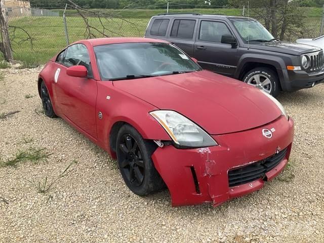 Nissan 350Z Automobiles / SUVS