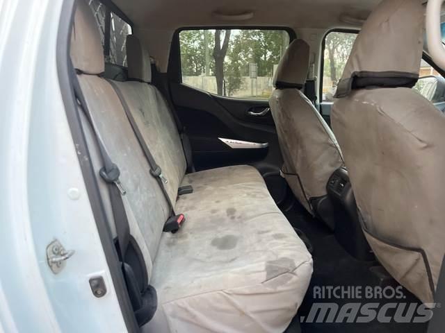 Nissan Navara Pickup Trucks