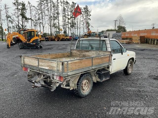 Nissan Navara Pickup Trucks