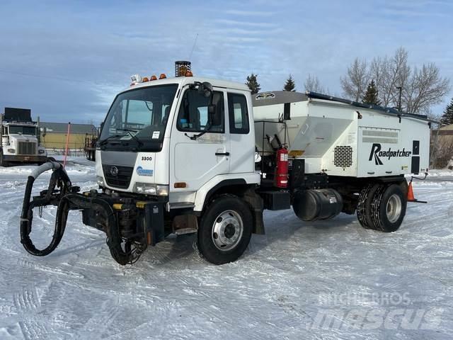 Nissan UD3300 Concrete Trucks