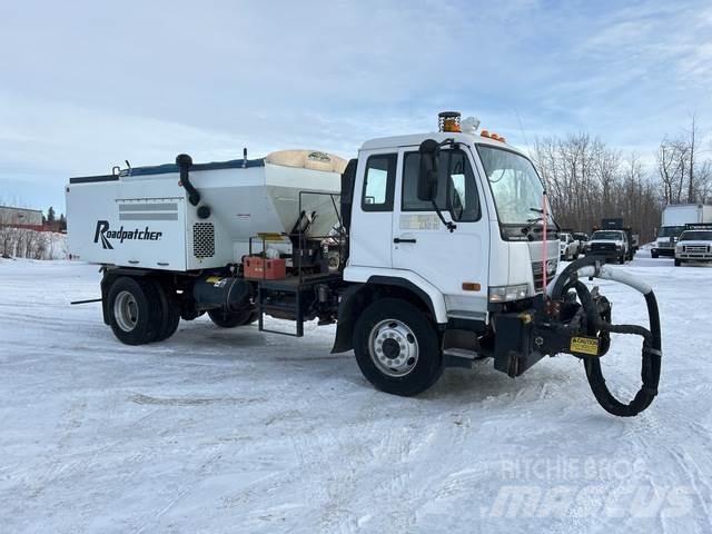 Nissan UD3300 Concrete Trucks