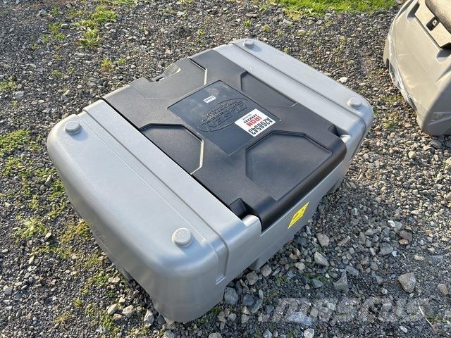  Olsen DD210 Fuel and additive tanks
