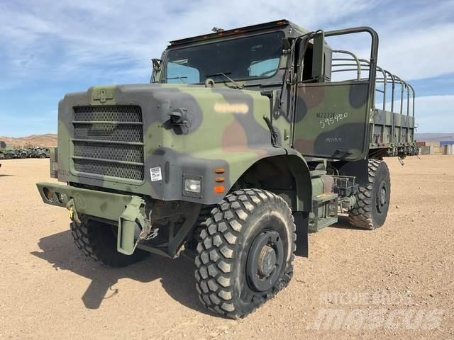 Oshkosh  Box trucks