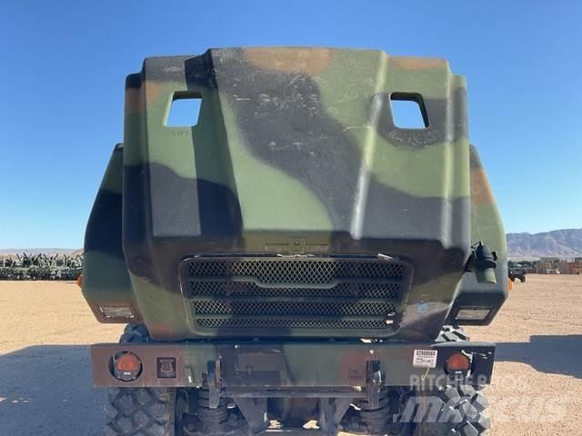 Oshkosh AMK29A1 Dump Trucks