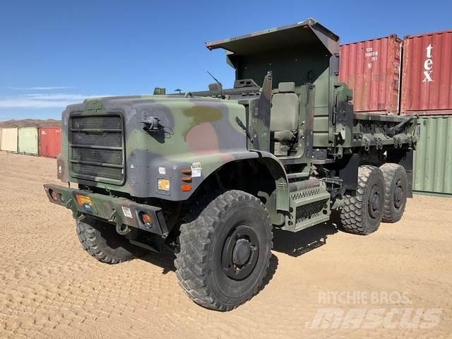 Oshkosh AMK29A1 Dump Trucks