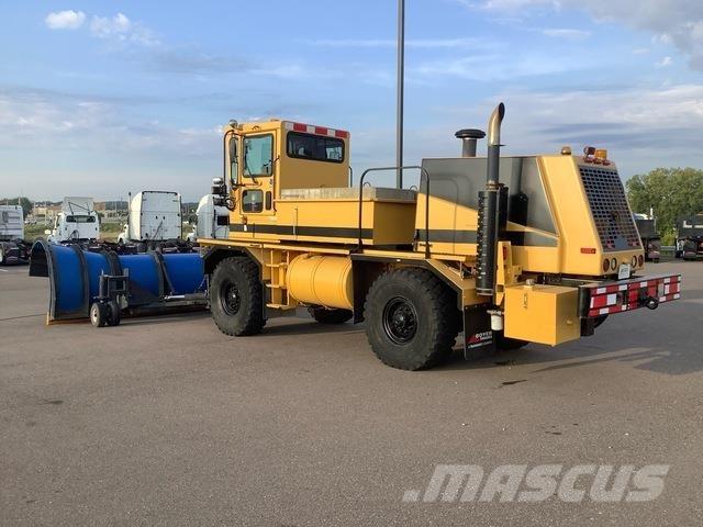 Oshkosh H2718 Snow Blades And Plows