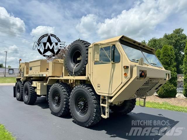 Oshkosh M984E1 Tow Trucks / Wreckers