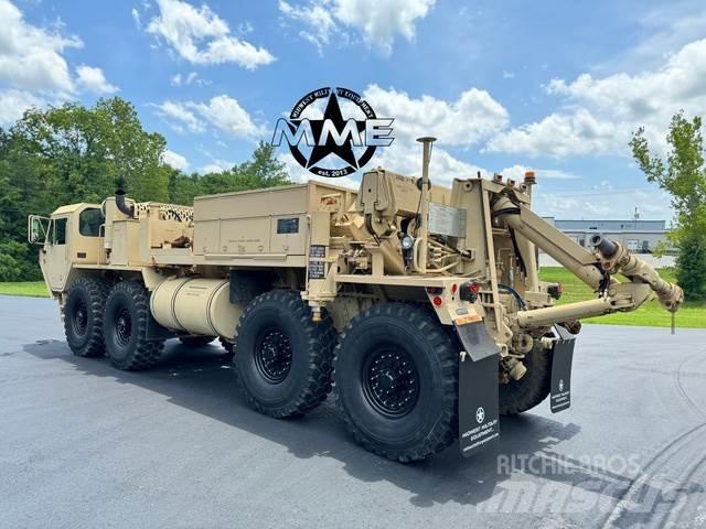 Oshkosh M984E1 Tow Trucks / Wreckers