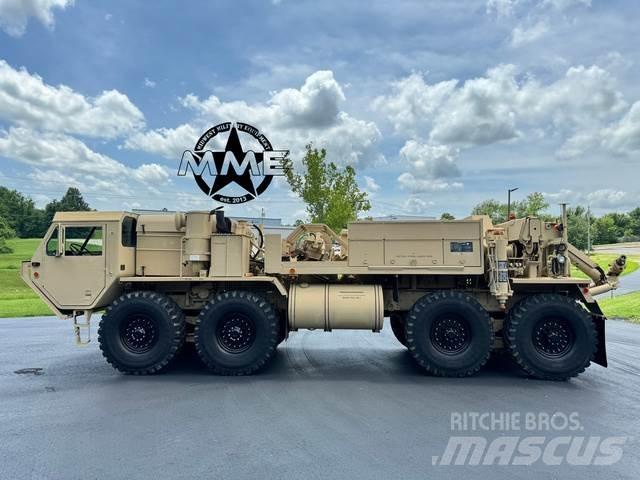 Oshkosh M984E1 Tow Trucks / Wreckers