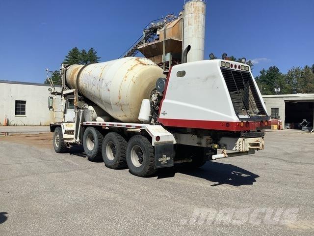 Oshkosh S2204 Other Trucks