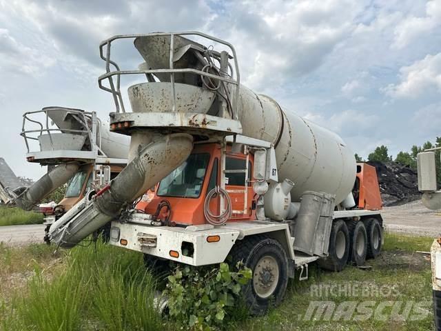 Oshkosh S2346 Other Trucks