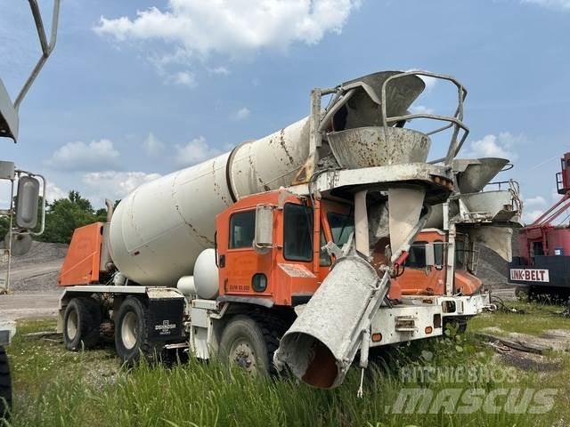 Oshkosh S2346 Other Trucks