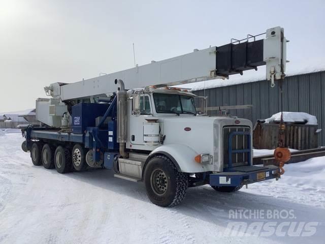 Peterbilt  Crawler Cranes