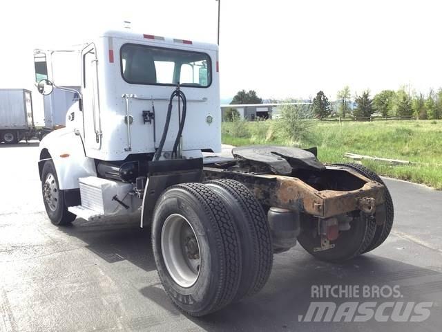Peterbilt  Conventional Trucks / Tractor Trucks