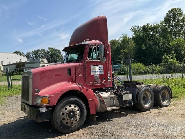 Peterbilt  Conventional Trucks / Tractor Trucks