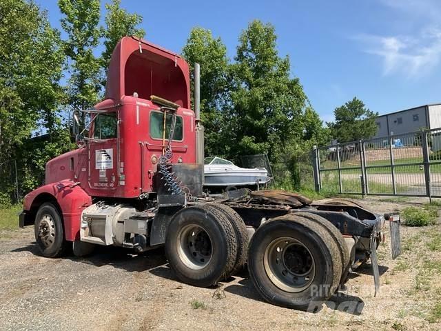 Peterbilt  Conventional Trucks / Tractor Trucks